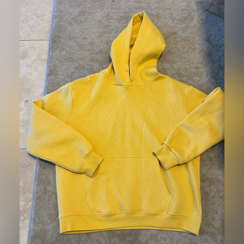 Mavi Hoodie Yellow with Fleece Like Interior Size Medium